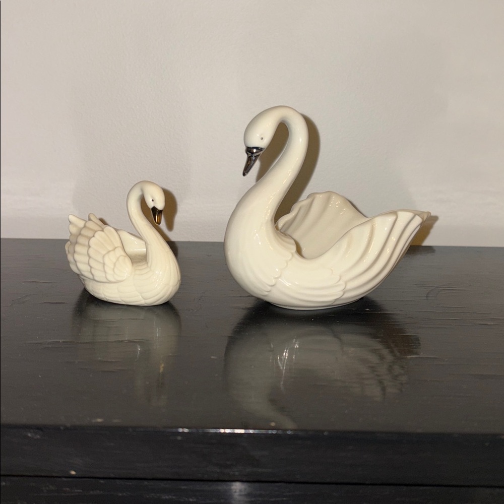 (PRICE FOR ONE ) Lenox Swan Figurines